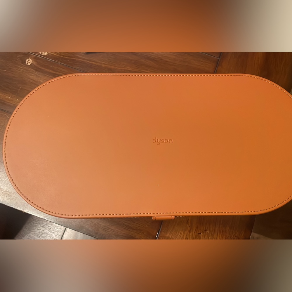 BRAND NEW DYSON AIRWRAP FULL SET